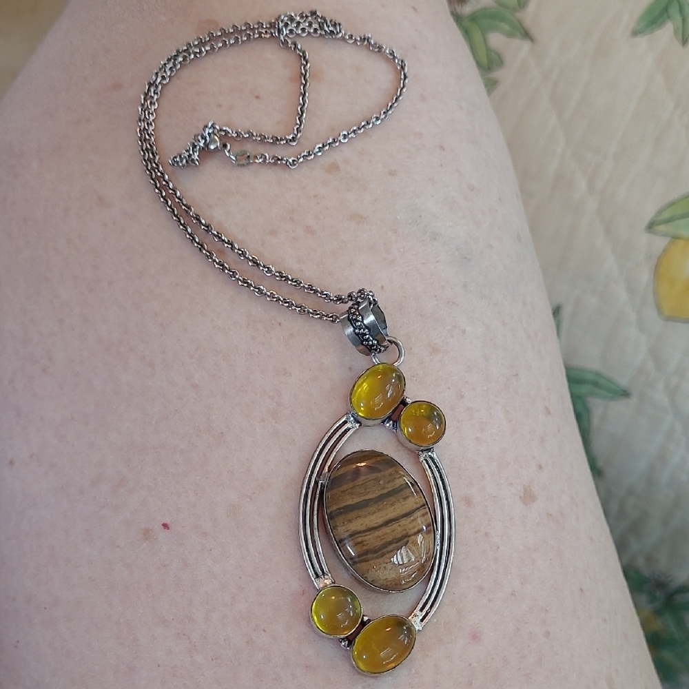 Elegant .925 Silver, Lg Tiger Eye And Citrine Pendant Necklace